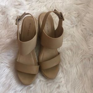Nine West nude wedge